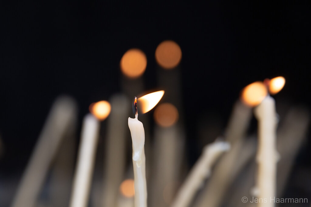 Kerzen für die Lebenden, Klosterkirche Voroneț