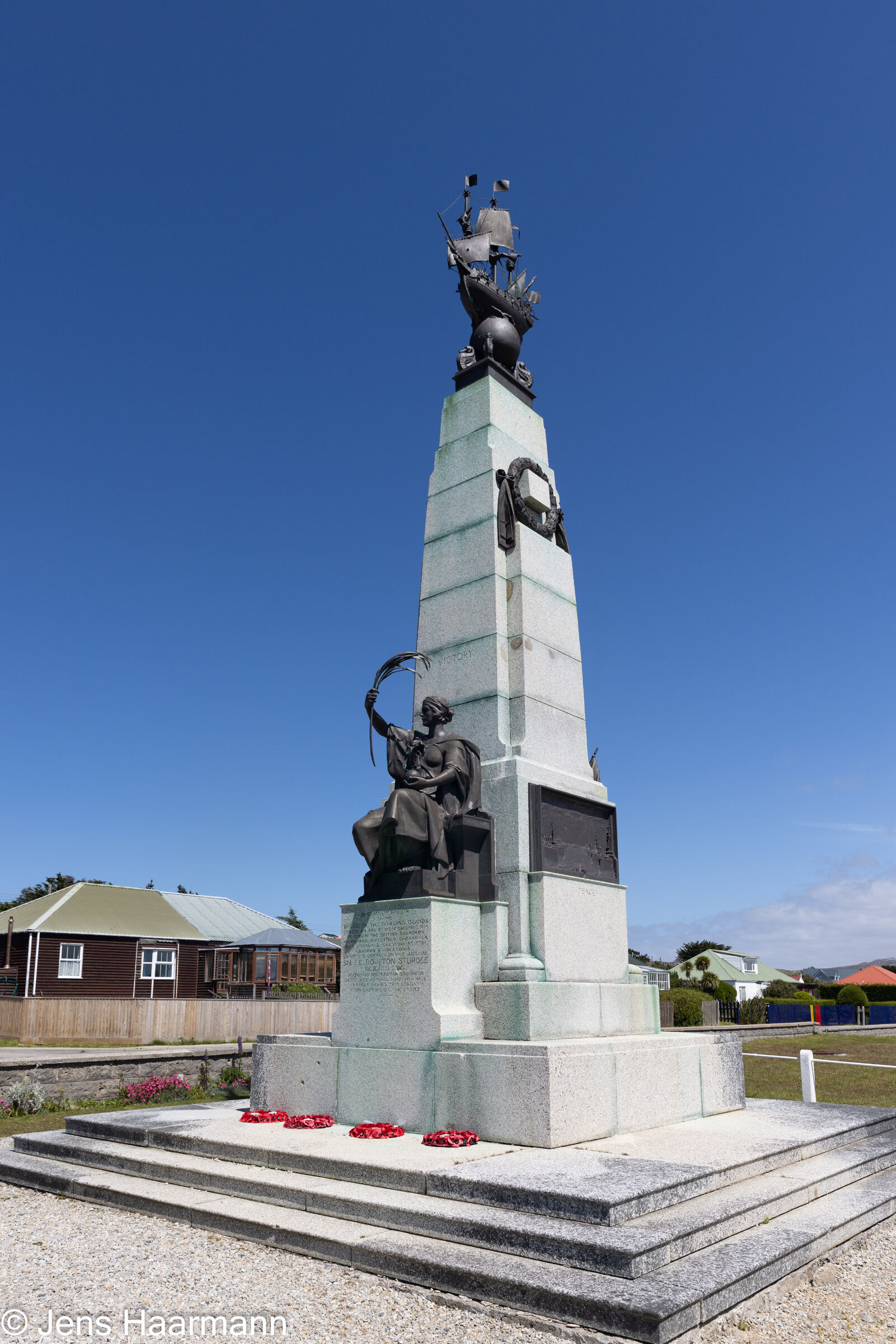 The Battle of the Falklands Memorial